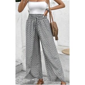 Women's Black and White Patterned Wide-Leg Pants